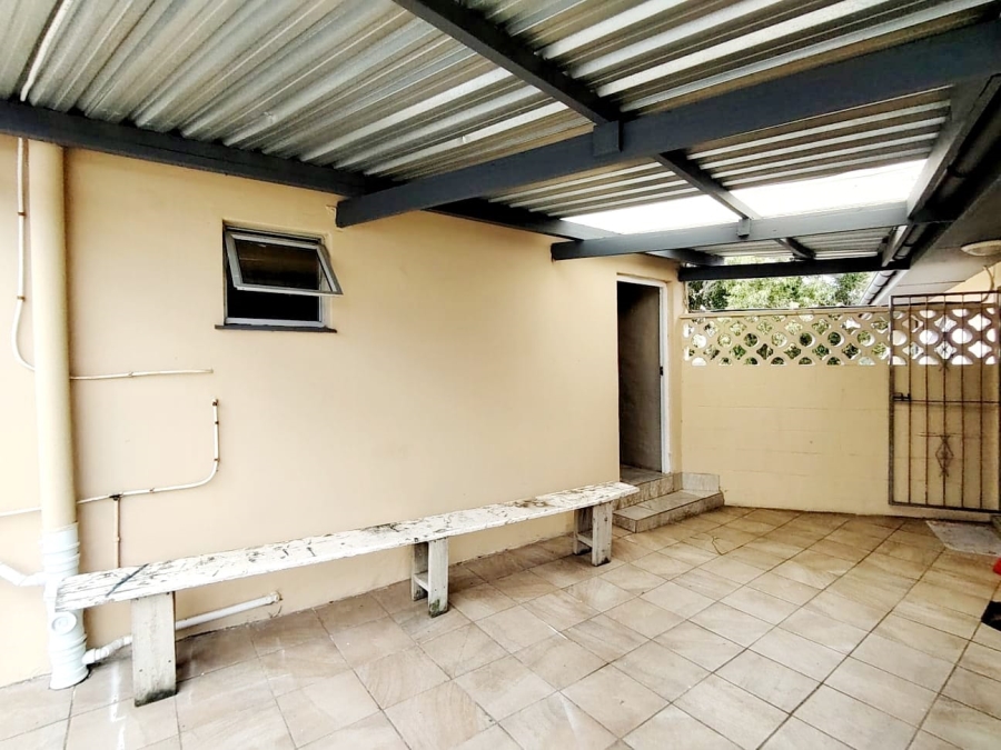 3 Bedroom Property for Sale in Amalinda Eastern Cape